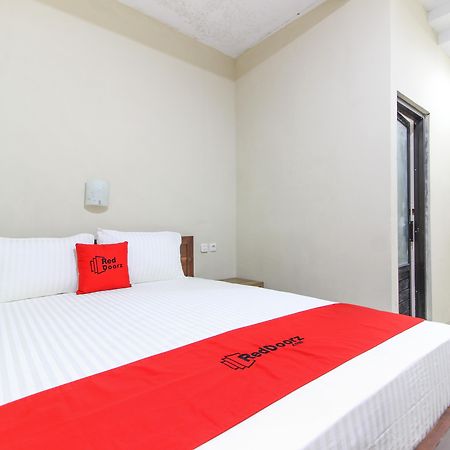 Hotel Reddoorz Near Jogja Kembali Monument 3 Kalasan Exterior foto